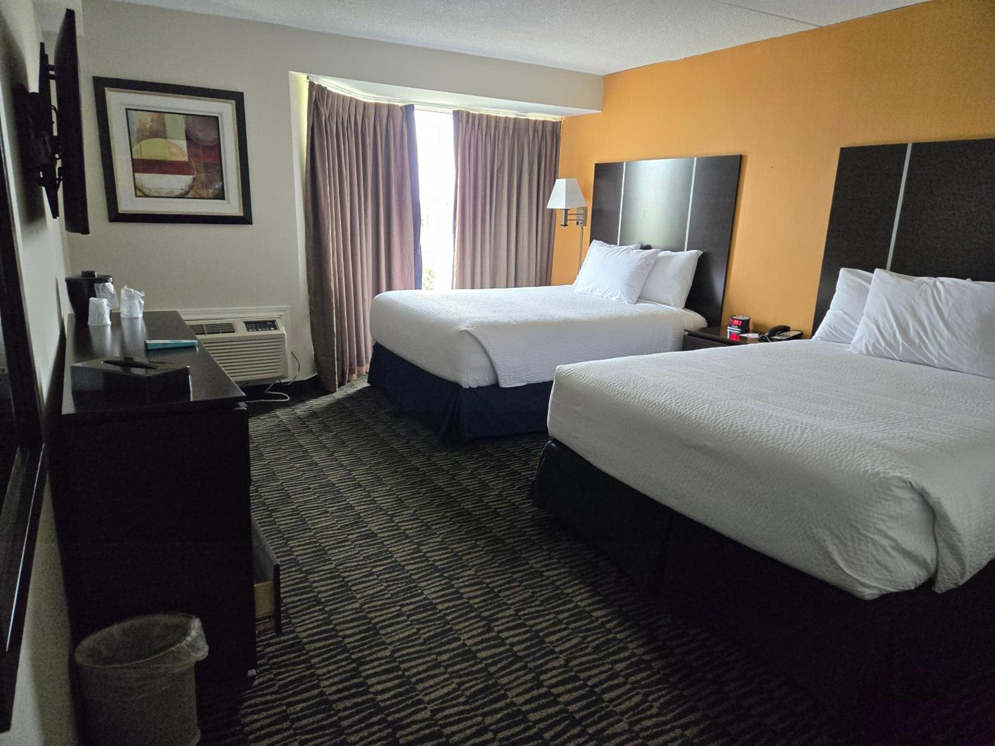Ramada Plaza By Wyndham Niagara Falls Exterior foto