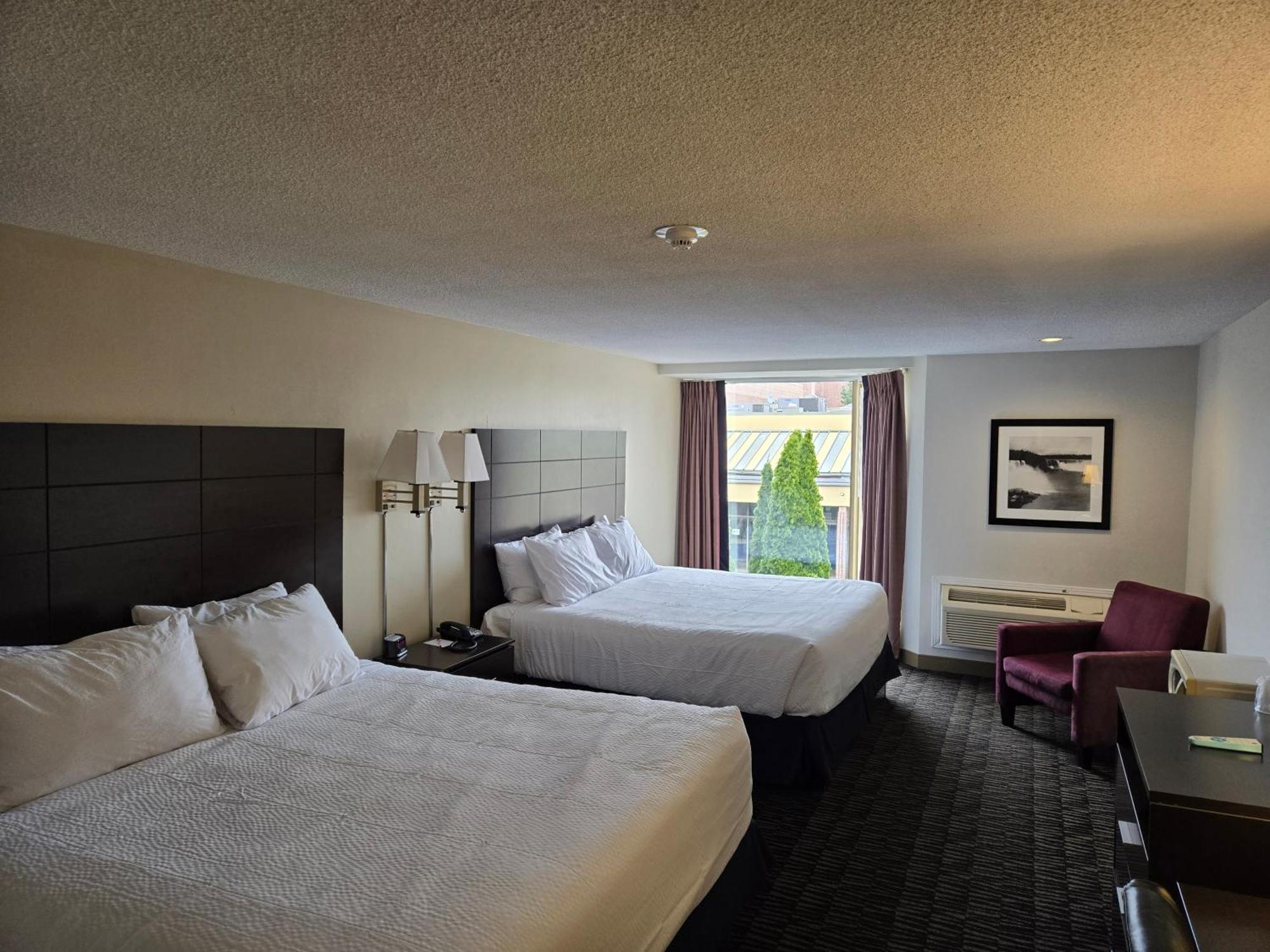 Ramada Plaza By Wyndham Niagara Falls Exterior foto